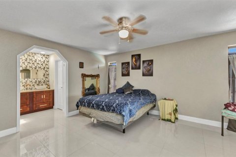 House in Port Charlotte, Florida 3 bedrooms, 140.38 sq.m. № 1838507 - photo 25