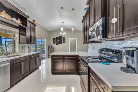 House in Port Charlotte, Florida 3 bedrooms, 140.38 sq.m. № 1838507 - photo 18
