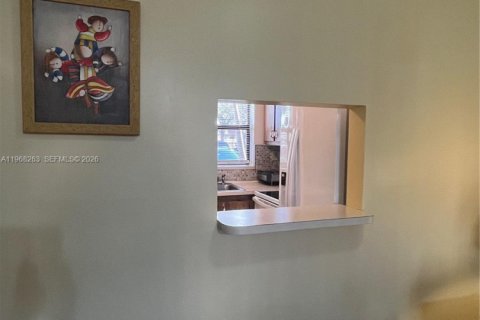 Copropriété à vendre à Sunrise, Floride: 1 chambre, 57.6 m2 № 2030658 - photo 11