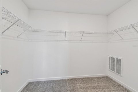 Casa en venta en Zephyrhills, Florida, 4 dormitorios, 223.15 m2 № 1301534 - foto 14