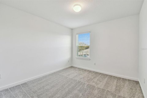 Casa en venta en Zephyrhills, Florida, 4 dormitorios, 223.15 m2 № 1301534 - foto 15