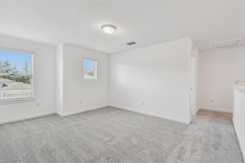 Casa en venta en Zephyrhills, Florida, 4 dormitorios, 223.15 m2 № 1301534 - foto 10