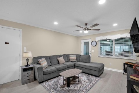 Condo in Ocala, Florida, 2 bedrooms  № 1907225 - photo 7