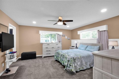 Condo in Ocala, Florida, 2 bedrooms  № 1907225 - photo 12