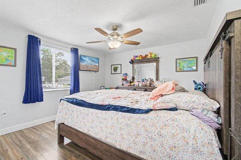 House in Spring Hill, Florida 3 bedrooms, 93.65 sq.m. № 2258424 - photo 21