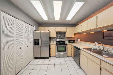 Touwnhouse à vendre à Tampa, Floride: 3 chambres, 122.07 m2 № 1919430 - photo 12