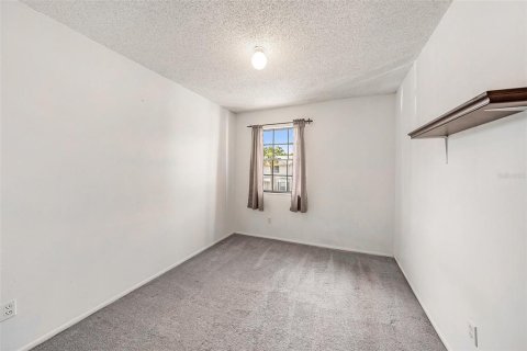 Touwnhouse à vendre à Tampa, Floride: 3 chambres, 122.07 m2 № 1919430 - photo 19