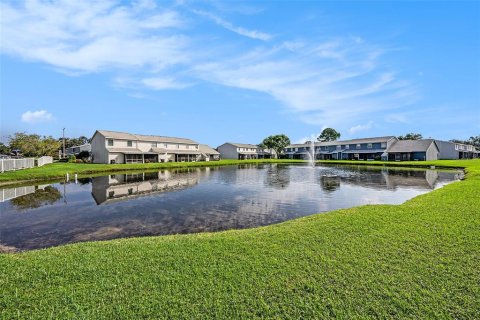 Touwnhouse à vendre à Tampa, Floride: 3 chambres, 122.07 m2 № 1919430 - photo 24