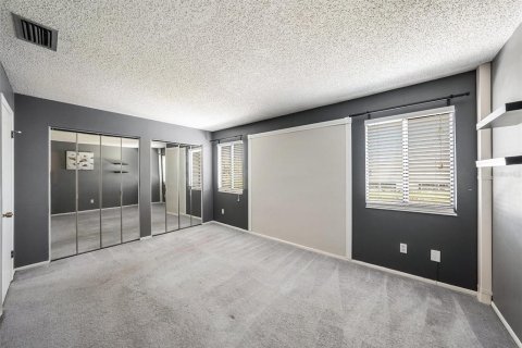 Touwnhouse à vendre à Tampa, Floride: 3 chambres, 122.07 m2 № 1919430 - photo 17