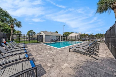 Touwnhouse à vendre à Tampa, Floride: 3 chambres, 122.07 m2 № 1919430 - photo 25