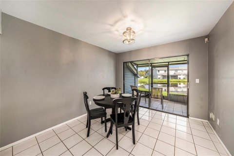 Touwnhouse à vendre à Tampa, Floride: 3 chambres, 122.07 m2 № 1919430 - photo 9