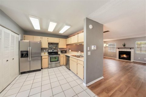 Touwnhouse à vendre à Tampa, Floride: 3 chambres, 122.07 m2 № 1919430 - photo 11