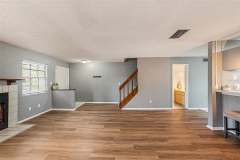 Touwnhouse à vendre à Tampa, Floride: 3 chambres, 122.07 m2 № 1919430 - photo 5