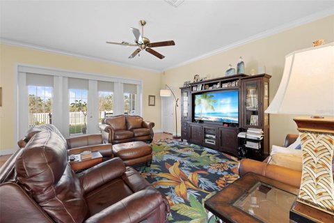 Casa en venta en Brooksville, Florida, 3 dormitorios, 186.27 m2 № 2156133 - foto 11