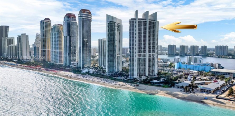 Кондоминиум с 2 спальнями в Санни-Айлс-Бич, Флорида № 2053565