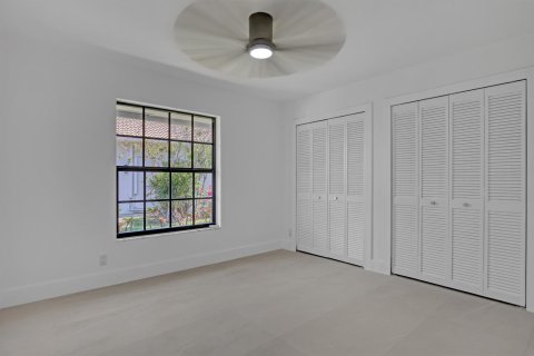 House in Jupiter, Florida 4 bedrooms, 250.84 sq.m. № 2180282 - photo 29