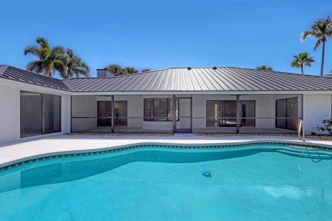 House in Jupiter, Florida 4 bedrooms, 250.84 sq.m. № 2180282 - photo 22