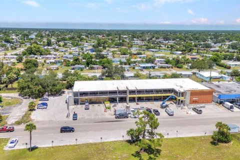 Propiedad comercial en alquiler en Port Charlotte, Florida № 1883877 - foto 7
