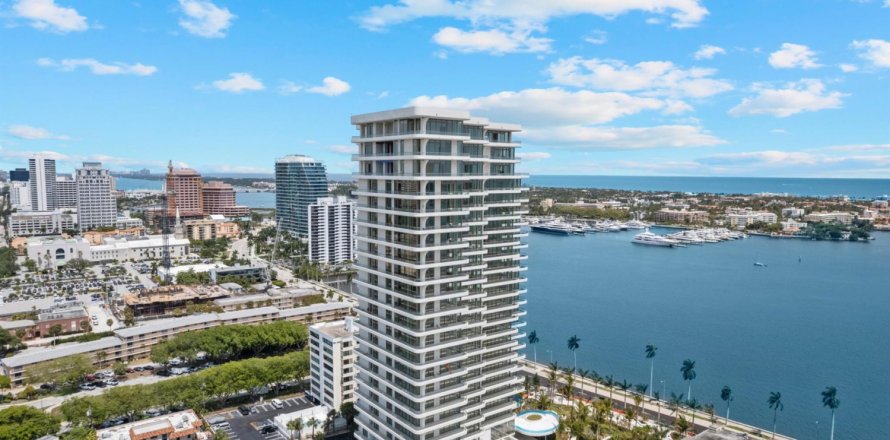 Condo in West Palm Beach, Florida, 3 bedrooms № 759834