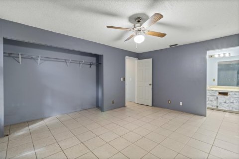 House in Kissimmee, Florida 4 bedrooms, 157.84 sq.m. № 1899410 - photo 9