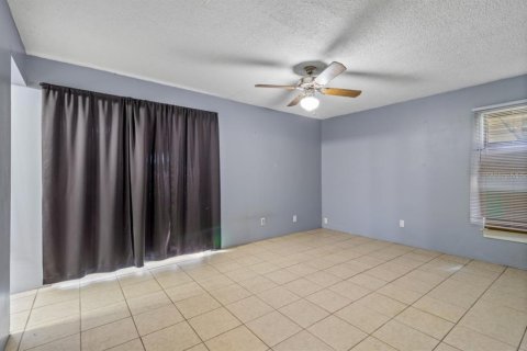 House in Kissimmee, Florida 4 bedrooms, 157.84 sq.m. № 1899410 - photo 8
