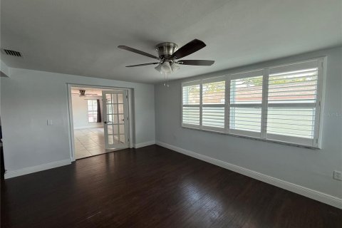 Villa ou maison à vendre à New Port Richey, Floride: 3 chambres, 145.11 m2 № 2203554 - photo 6