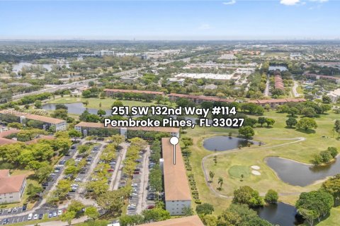 Снять в аренду кондоминиум в Пемброк-Пайнс, Флорида 2 спальни, 88.54м2, № 1998752 - фото 21