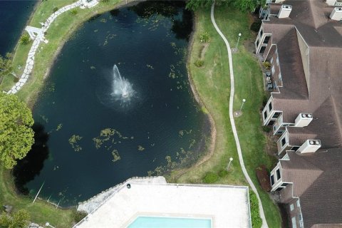 Condo in Orlando, Florida, 2 bedrooms  № 2212273 - photo 26
