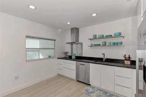 Casa en alquiler en Sarasota, Florida, 3 dormitorios, 209.87 m2 № 803744 - foto 21