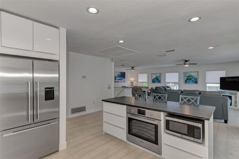Casa en alquiler en Sarasota, Florida, 3 dormitorios, 209.87 m2 № 803744 - foto 22