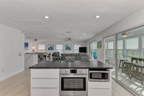 Casa en alquiler en Sarasota, Florida, 3 dormitorios, 209.87 m2 № 803744 - foto 23