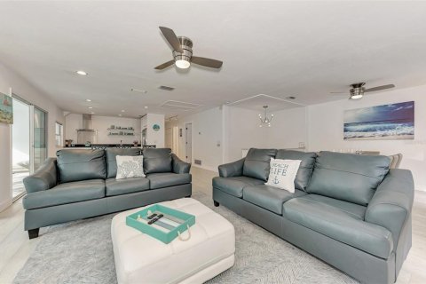 Casa en alquiler en Sarasota, Florida, 3 dormitorios, 209.87 m2 № 803744 - foto 11