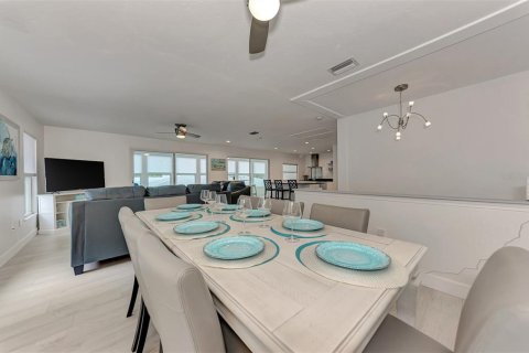 Casa en alquiler en Sarasota, Florida, 3 dormitorios, 209.87 m2 № 803744 - foto 15