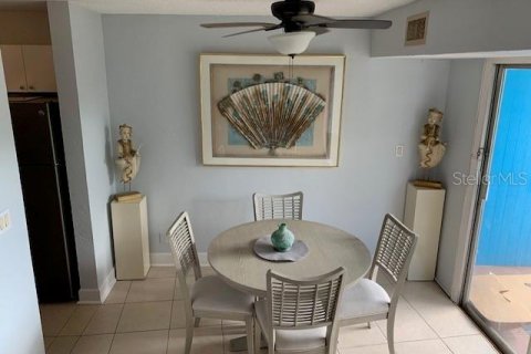 Condominio en venta en Saint Petersburg, Florida, 2 dormitorios, 82.4 m2 № 1918775 - foto 6
