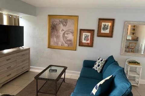Condominio en venta en Saint Petersburg, Florida, 2 dormitorios, 82.4 m2 № 1918775 - foto 10