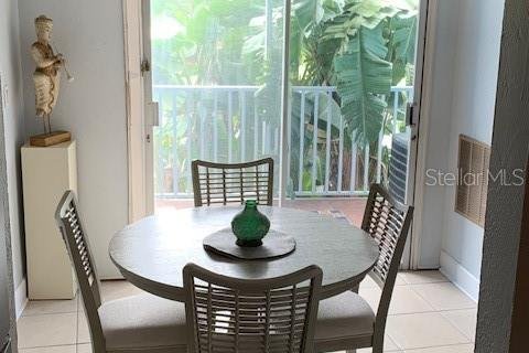 Condominio en venta en Saint Petersburg, Florida, 2 dormitorios, 82.4 m2 № 1918775 - foto 20
