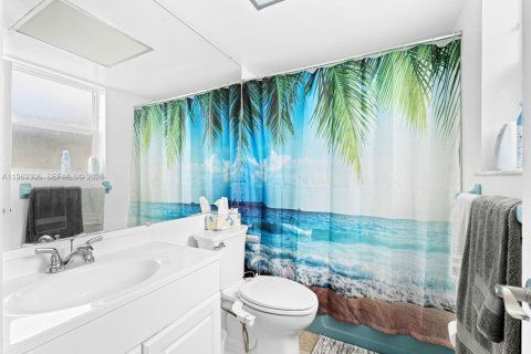 Condo in Pompano Beach, Florida, 1 bedroom  № 2055578 - photo 7