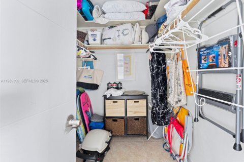 Condo in Pompano Beach, Florida, 1 bedroom  № 2055578 - photo 9