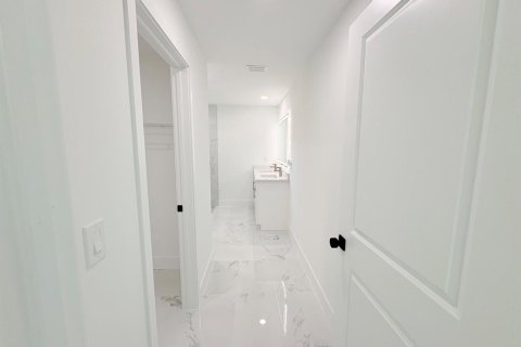 Купить виллу или дом в Окичоби, Флорида 3 комнаты, 132.01м2, № 2078613 - фото 10