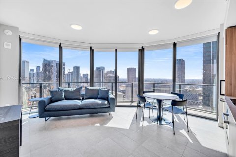 Кондоминиум с 1 спальней в Майами, Флорида № 2047987