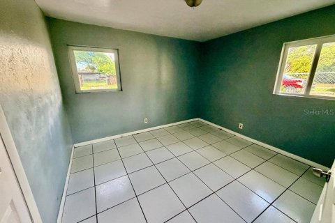 Villa ou maison à louer à Fort Lauderdale, Floride: 2 chambres, 144.74 m2 № 2433283 - photo 4