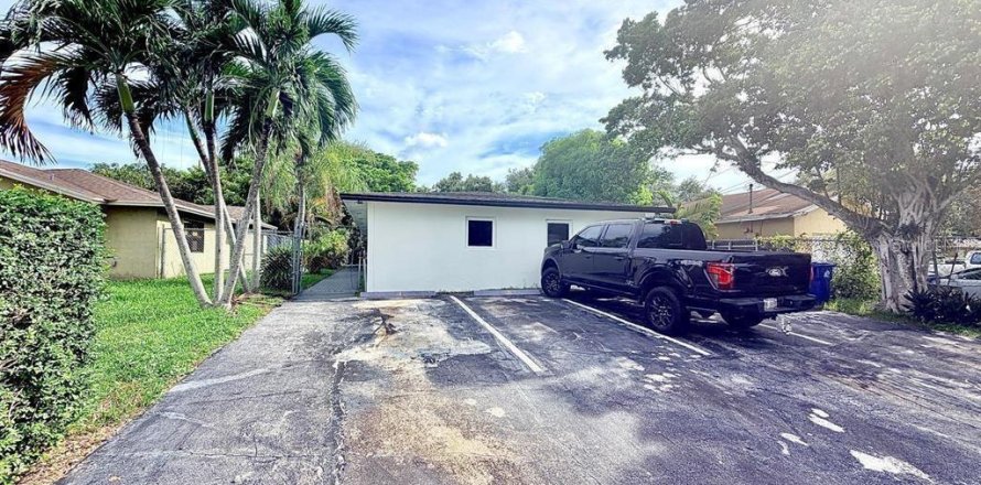 Villa ou maison à Fort Lauderdale, Floride 2 chambres, 144.74 m2 № 2433283