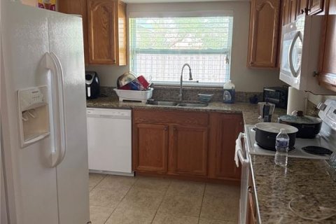 House in Tampa, Florida 3 bedrooms, 136.1 sq.m. № 1854219 - photo 9