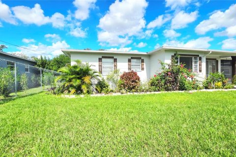 Villa ou maison à vendre à Lakeland, Floride: 3 chambres, 113.43 m2 № 2418998 - photo 10