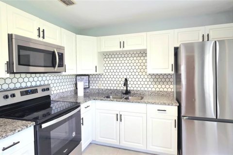 Villa ou maison à vendre à Lakeland, Floride: 3 chambres, 113.43 m2 № 2418998 - photo 28