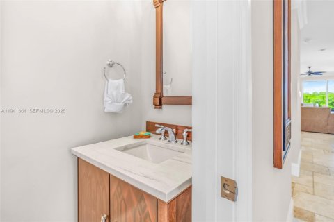 Propiedad comercial en venta en Marathon, Florida, 1133.22 m2 № 1998858 - foto 12