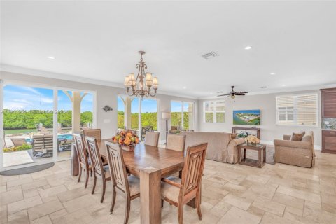 Propiedad comercial en venta en Marathon, Florida, 1133.22 m2 № 1998858 - foto 19