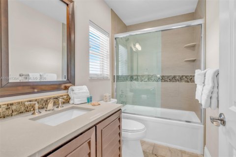 Propiedad comercial en venta en Marathon, Florida, 1133.22 m2 № 1998858 - foto 15