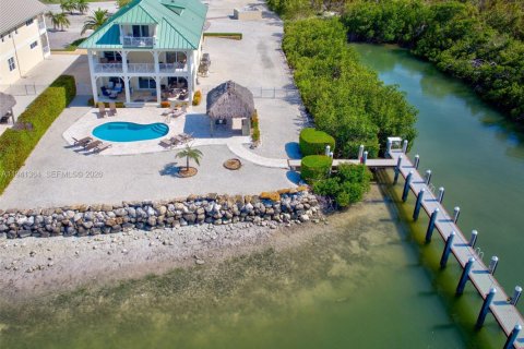 Propiedad comercial en venta en Marathon, Florida, 1133.22 m2 № 1998858 - foto 7