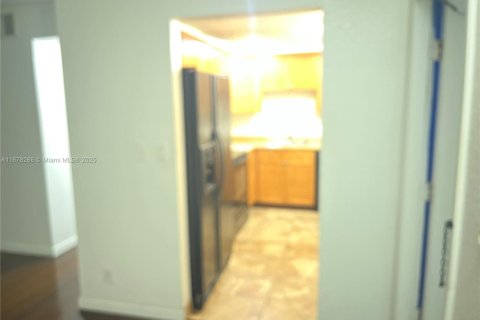 Condo in Sunrise, Florida, 2 bedrooms  № 1923338 - photo 7
